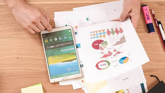 Investors normally have much more information at hand than founders. So don't cheat. Photo: PD